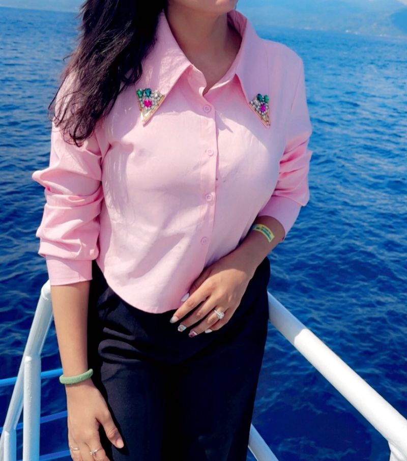 Pink Embellished Collar Button-Down