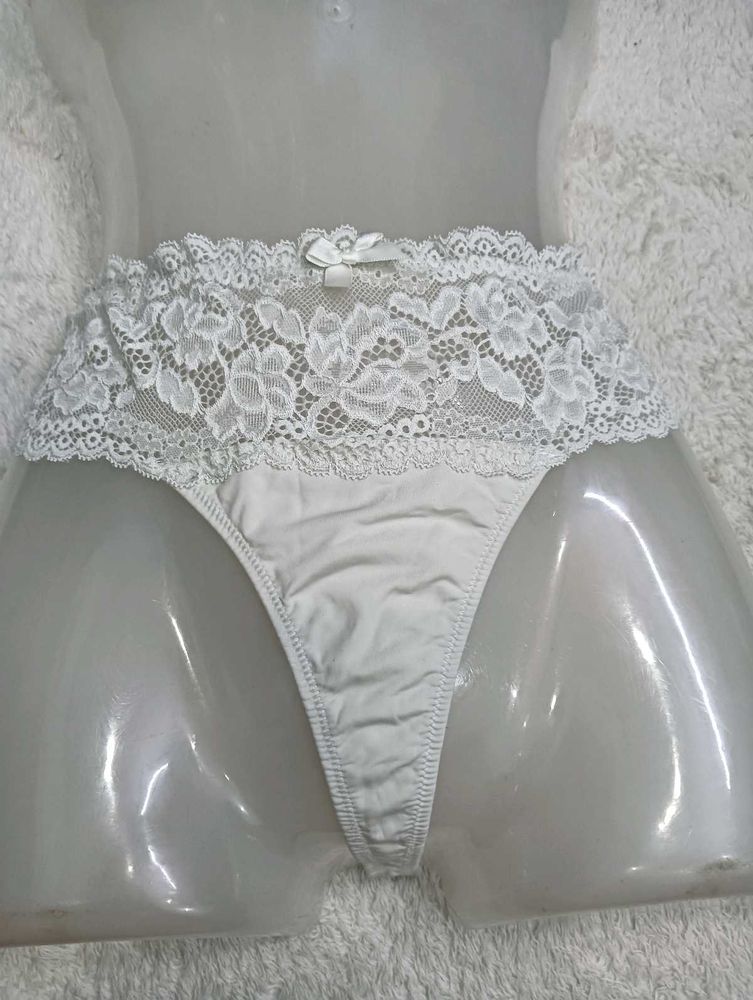 White Lace Trim ♥️♥️Thong Panty