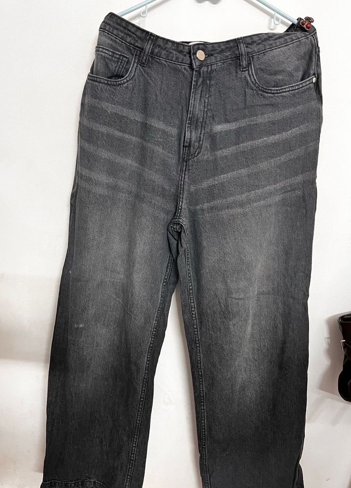 jeans for mid size girlie