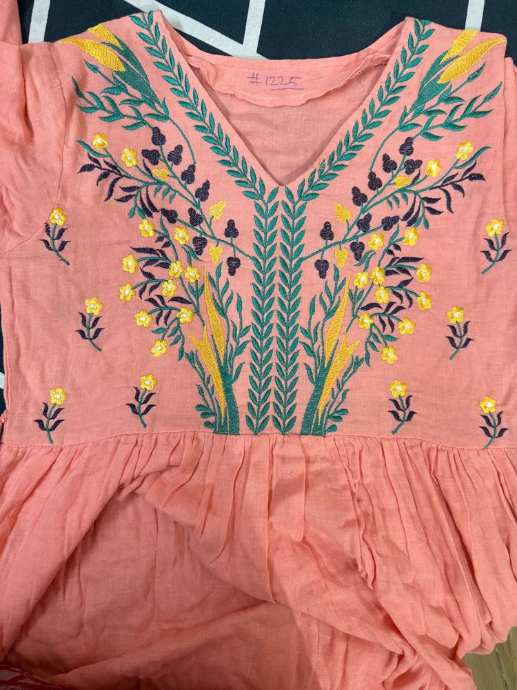Floral Embroidered Kurta