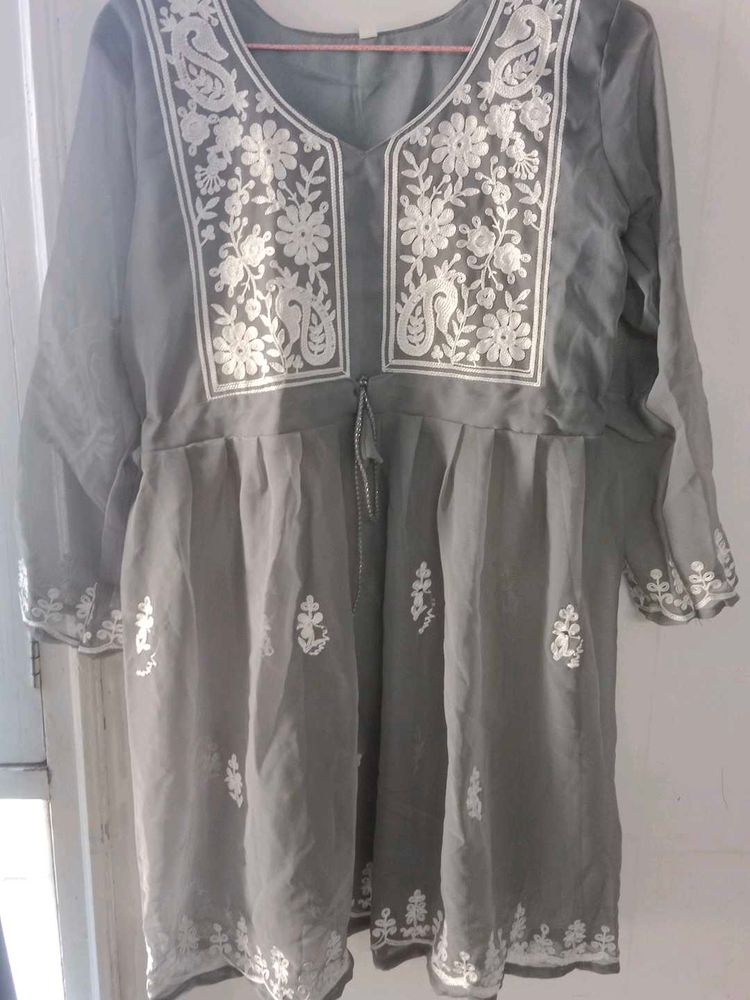 Embroidered Grey Kurta