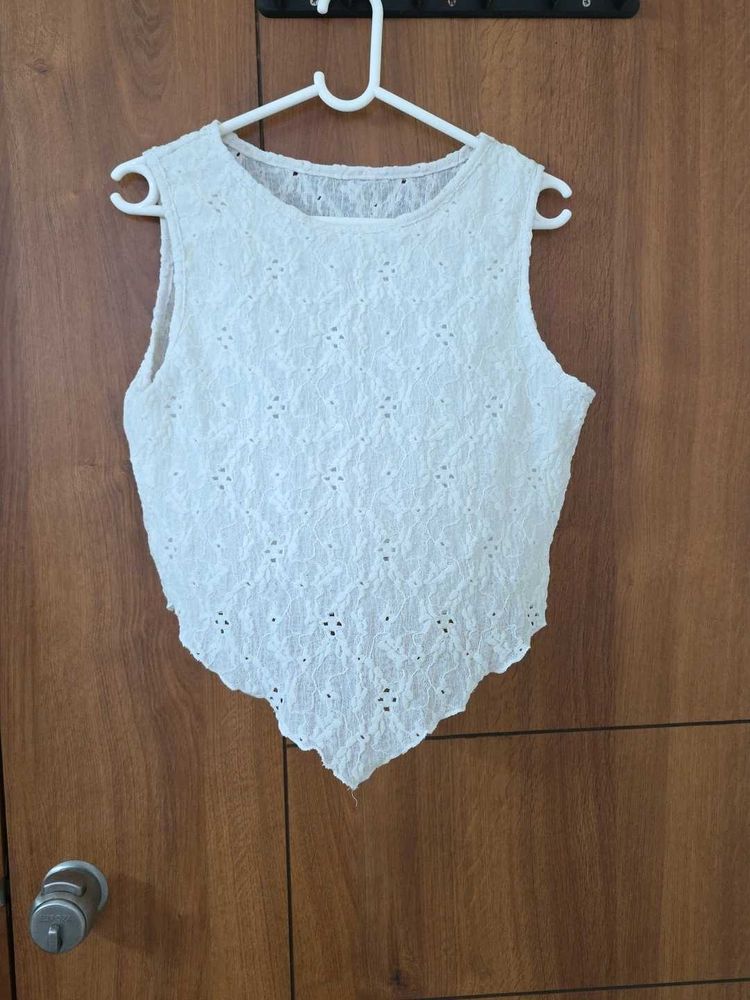 Chic White Lace Crop Top