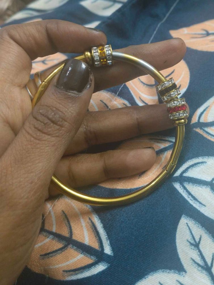 Stylish Bangle Bracelet