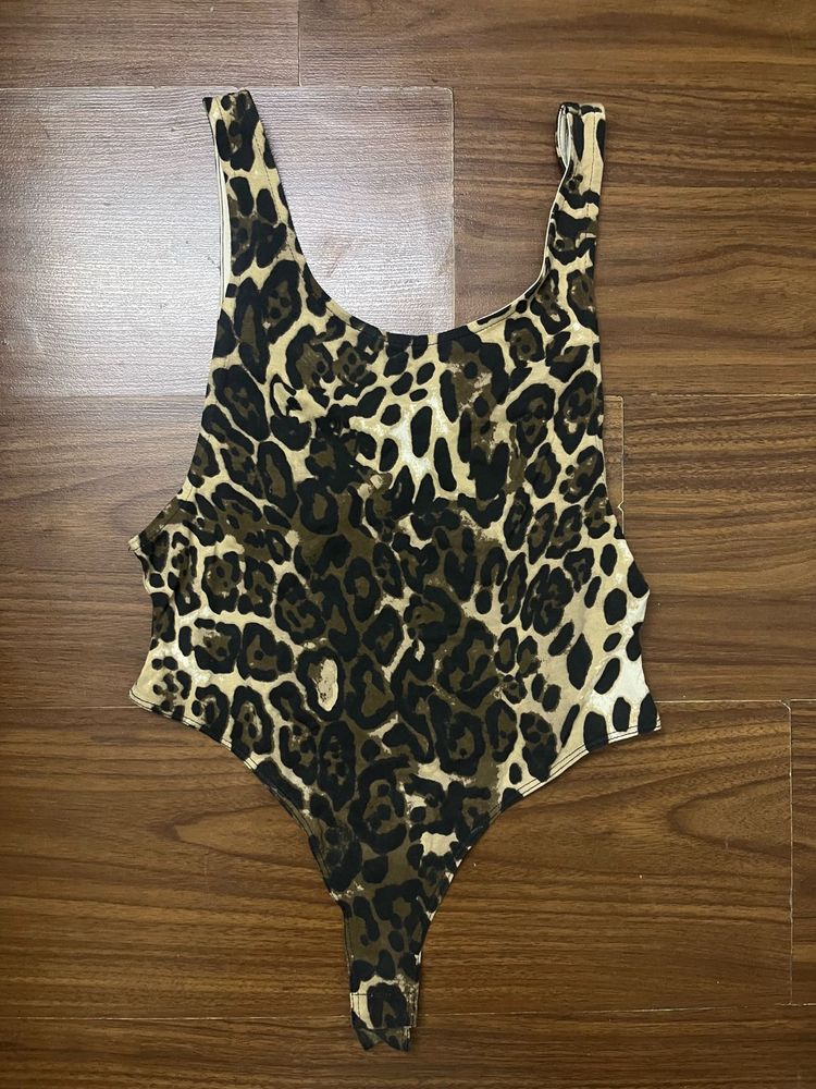 ASOS DESIGN Leopard Print Petite Bodysuit Top