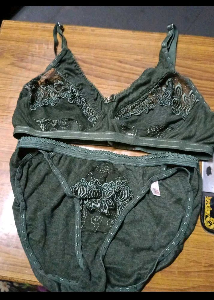 Lace Trimmed Bra and Panty Set