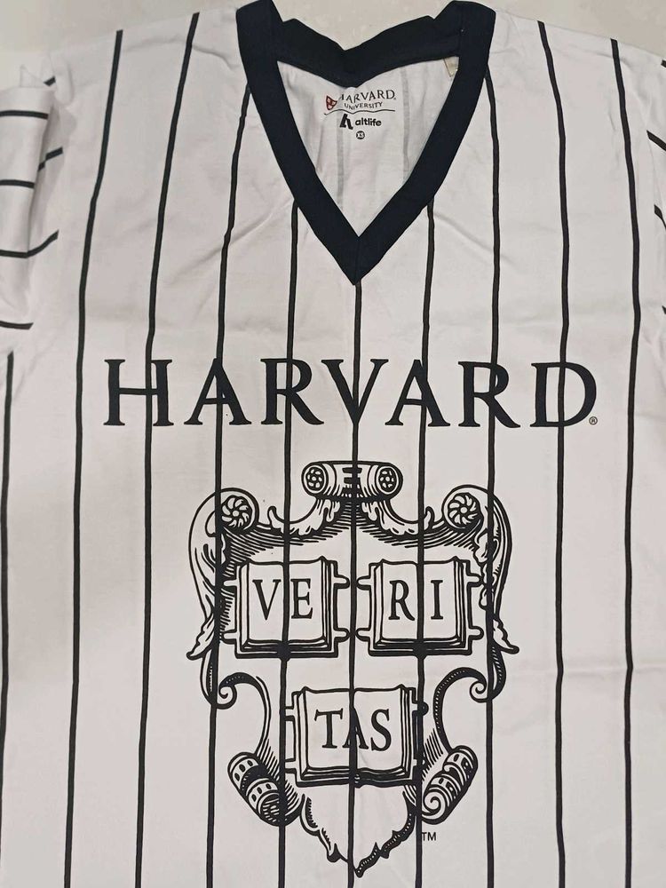 oversized t-shirt cool Harvard striped tee