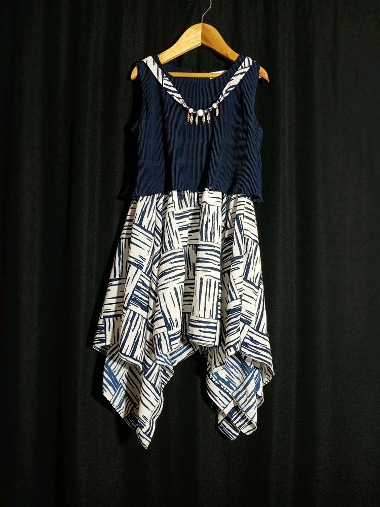 Peppermint  Blue &amp; White Print Dress...