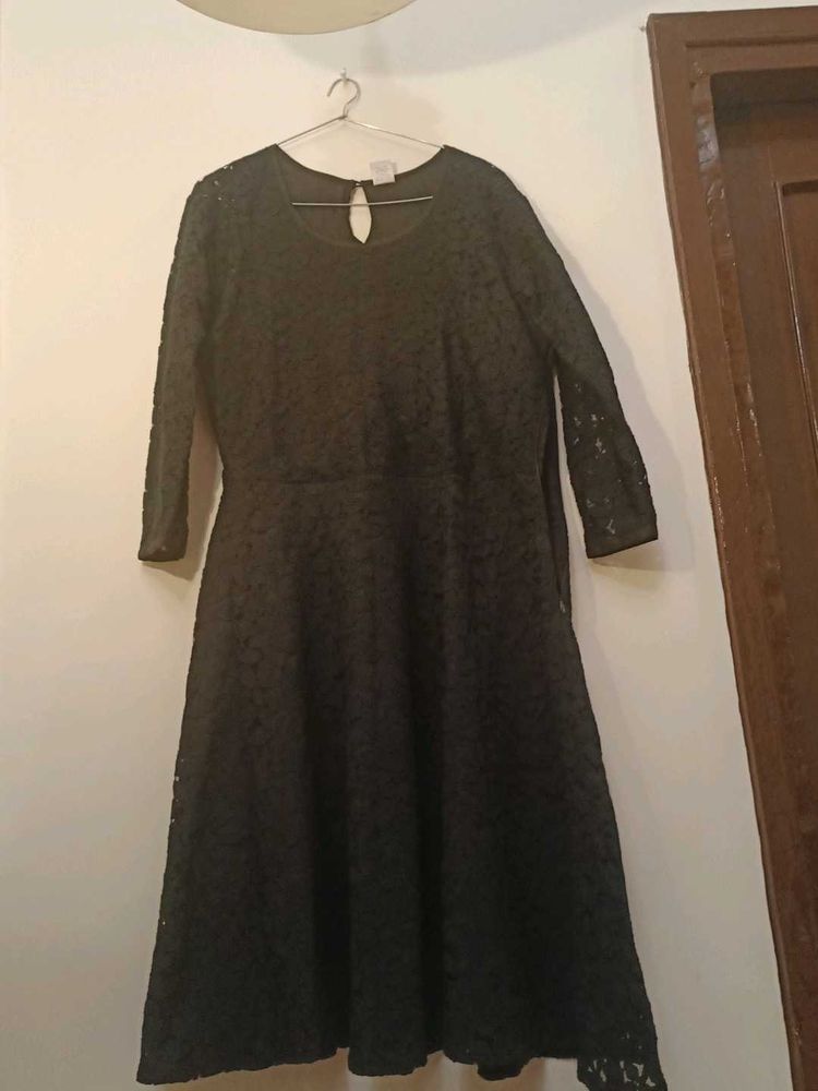 Elegant Black Lace Dress