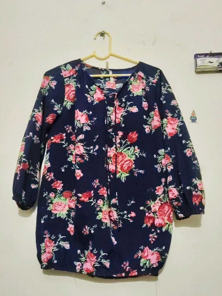 Floral Print Long Sleeve Top