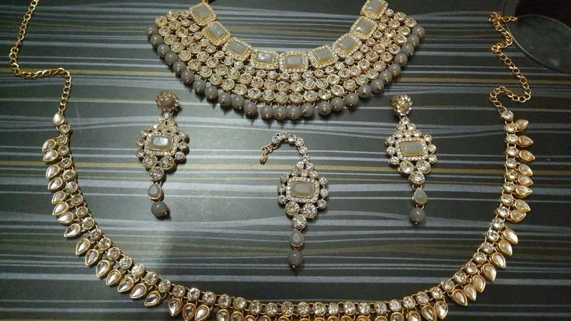 Elegant Indian Jewelry Set
