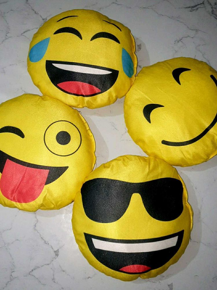 Cute Emoji Cushions (Set of 4)