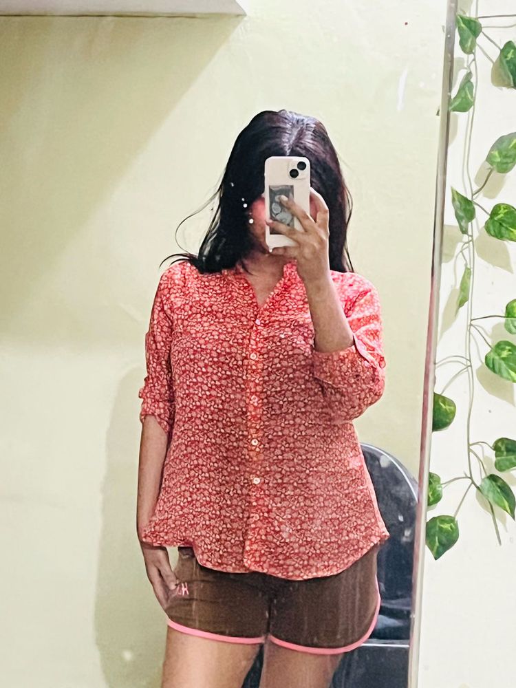 Chic Red Floral Print Shirt