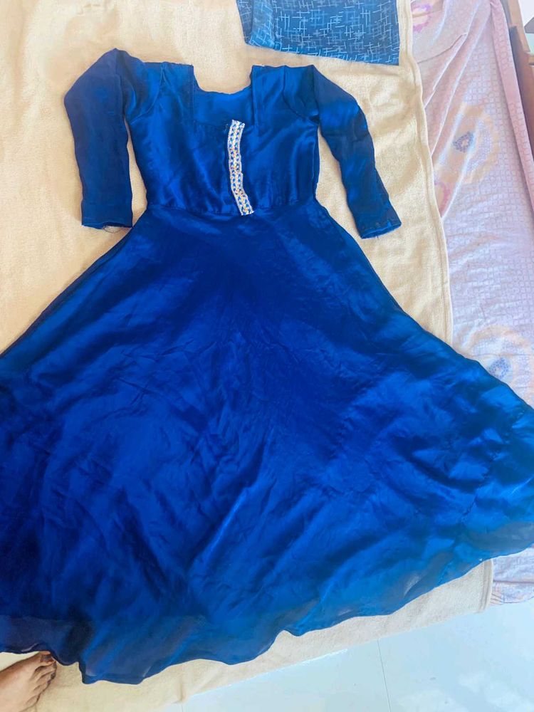 Elegant Blue Dress.offer