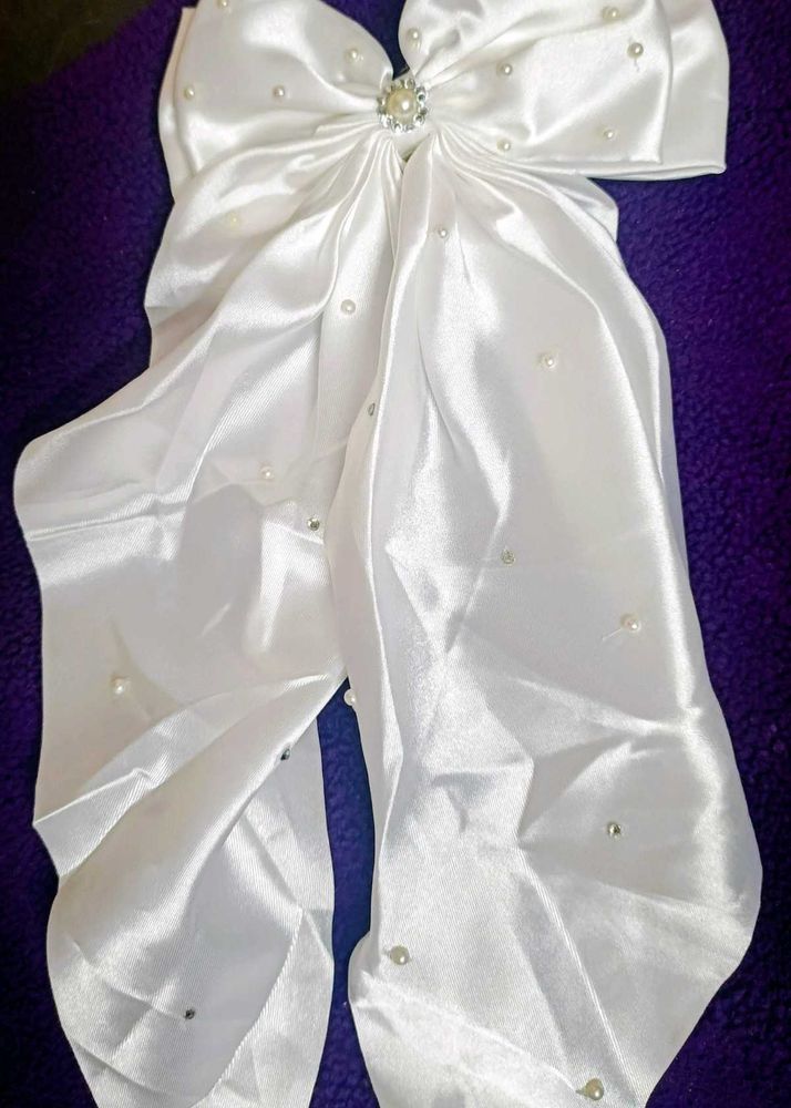 combo of 2 White and maroon- Embellished bow hairc