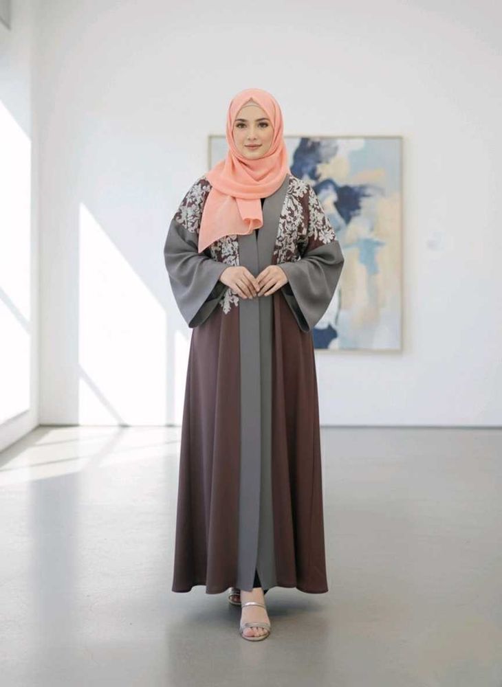 🌸Dubai Imported Dual-Tone Embroidered Abaya