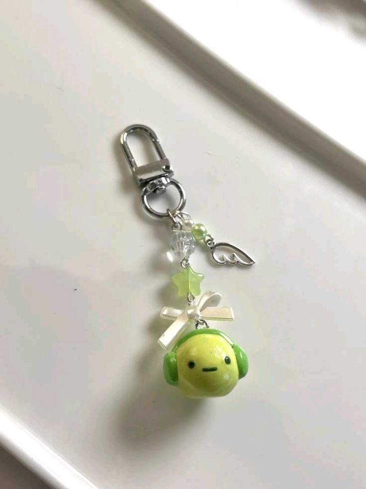 🌱 Cute Smiski Sprout Keychain 💚