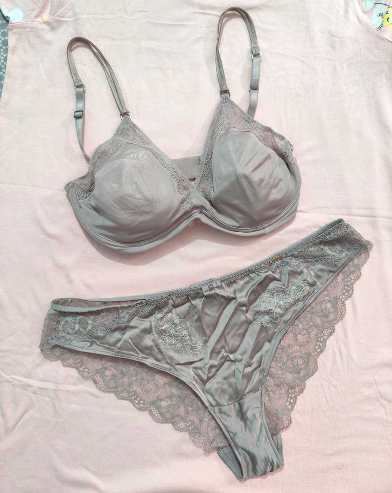 Lingerie Set With Free freebies