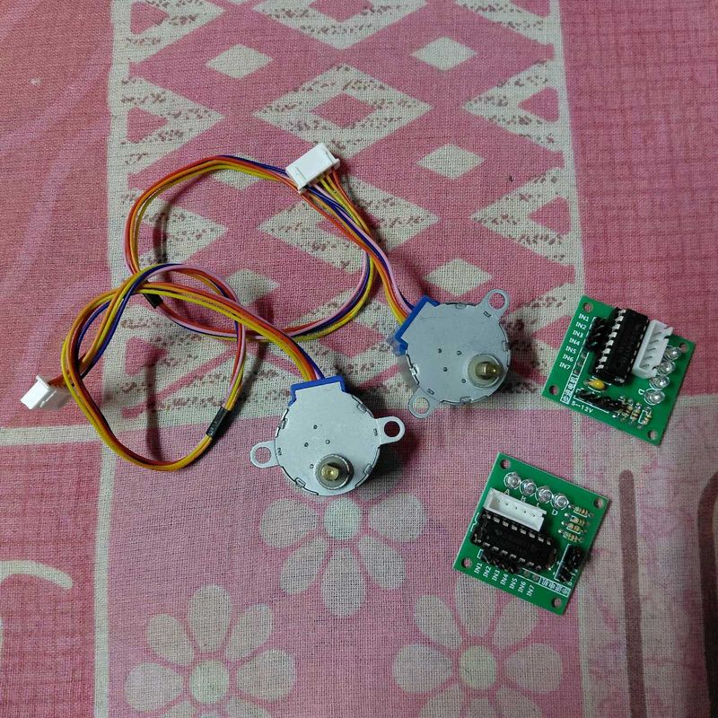 2 pieces Stepper Motors with Drivers