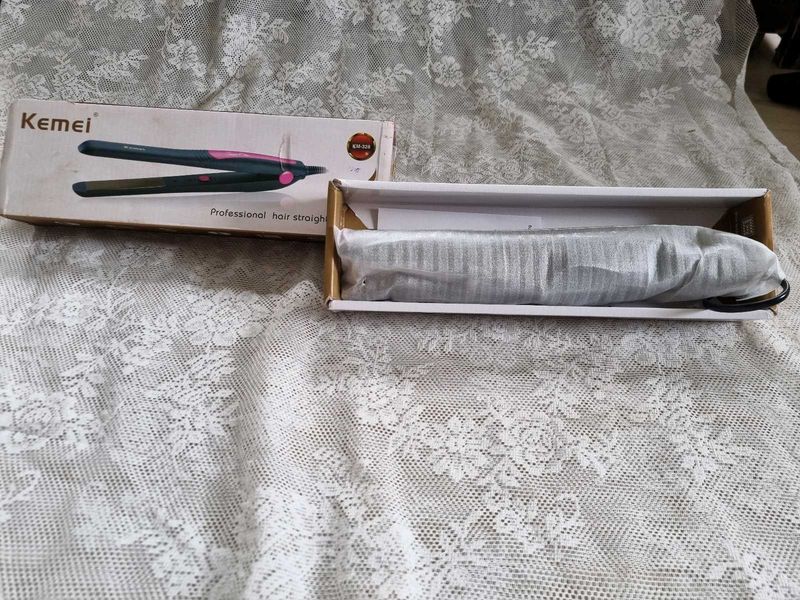 Kemei Professional Hair Straightener