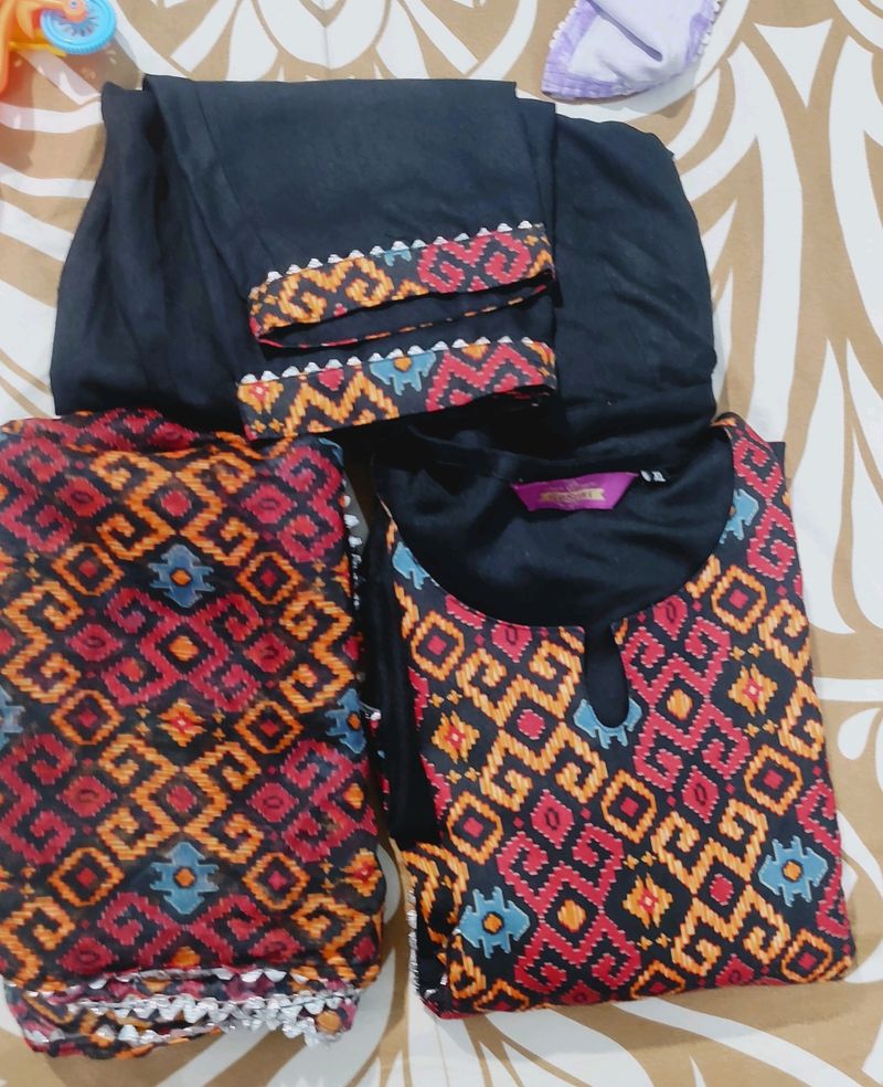 Gosriki Kurta Set