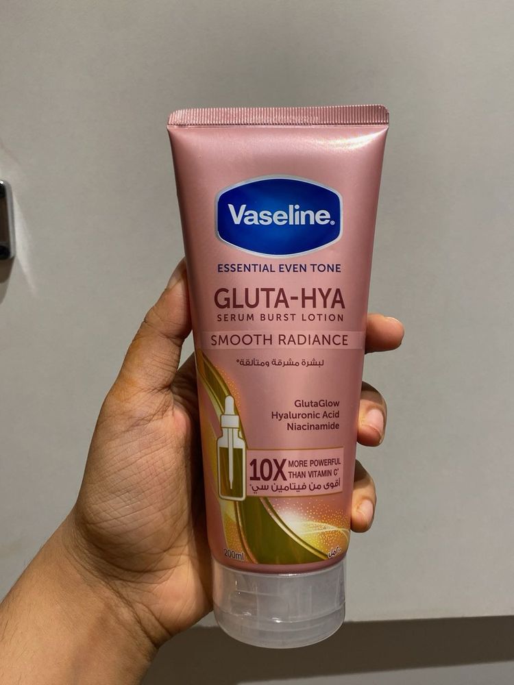 Vaseline Gluta-Hya Serum Burst Lotion