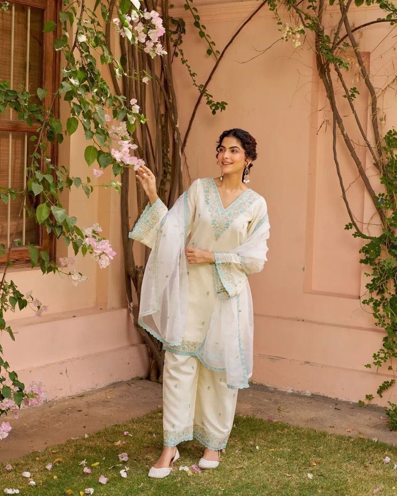 SPECIAL WHITE BULBUL SUIT SET ❣️
