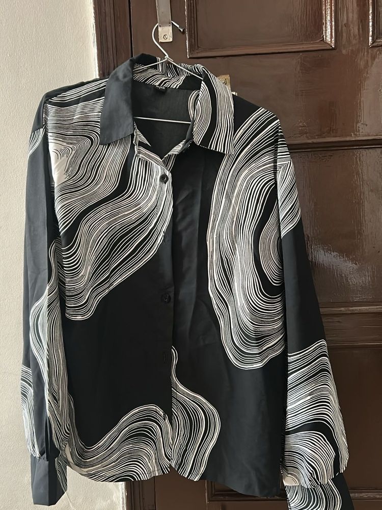 Abstract Wave Pattern Shirt