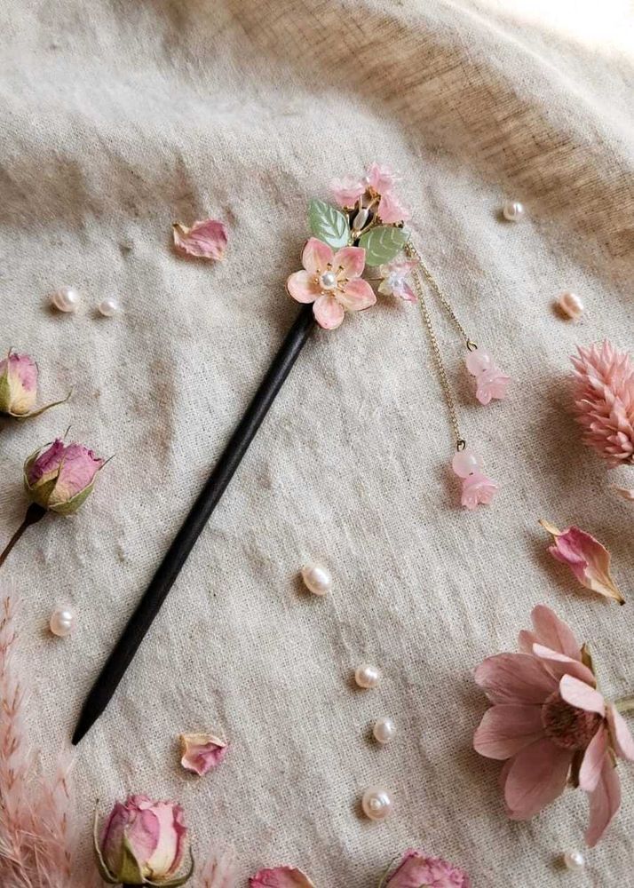 🆕Elegant Floral Hair Stick