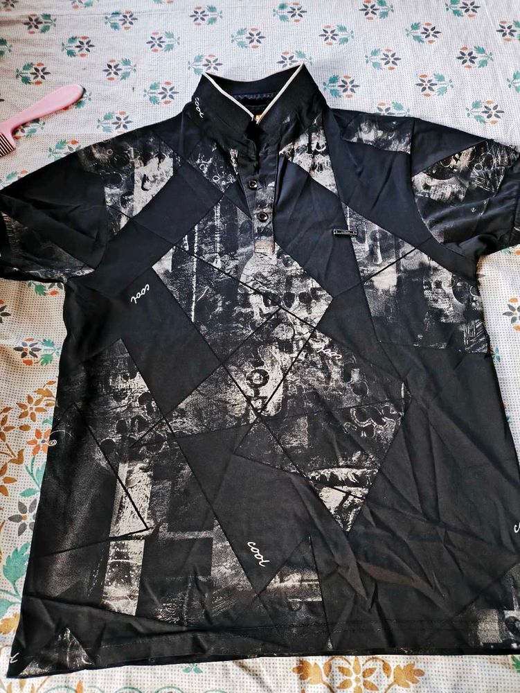 Unique Graphic Print Men's T-Shirt