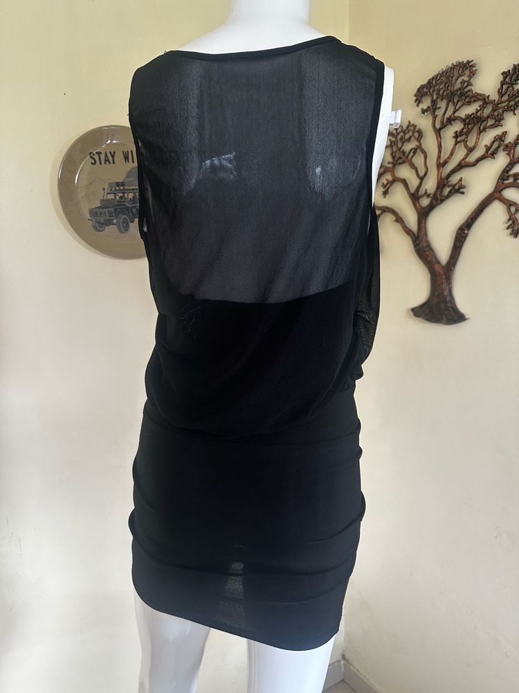 black dress(free delivery) no bargain