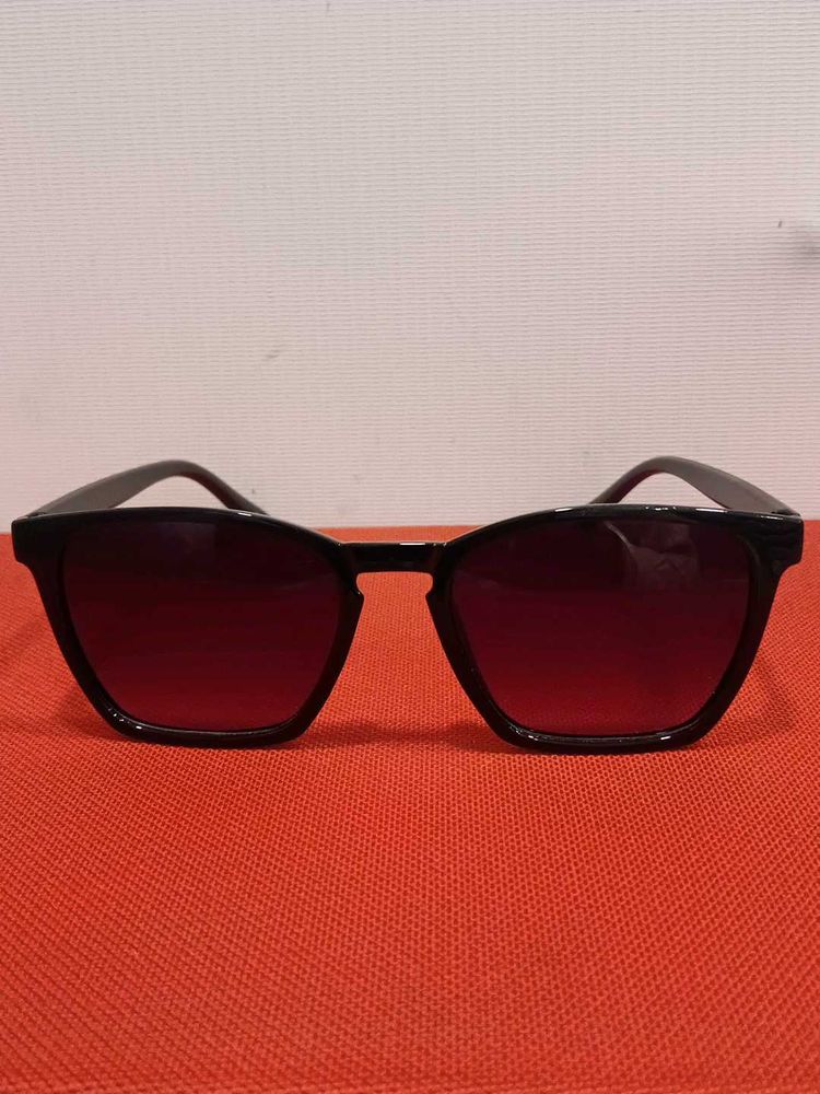 Stylish Black &amp; Red Sunglasses