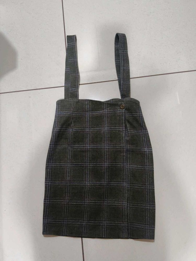 checked skirt with belt