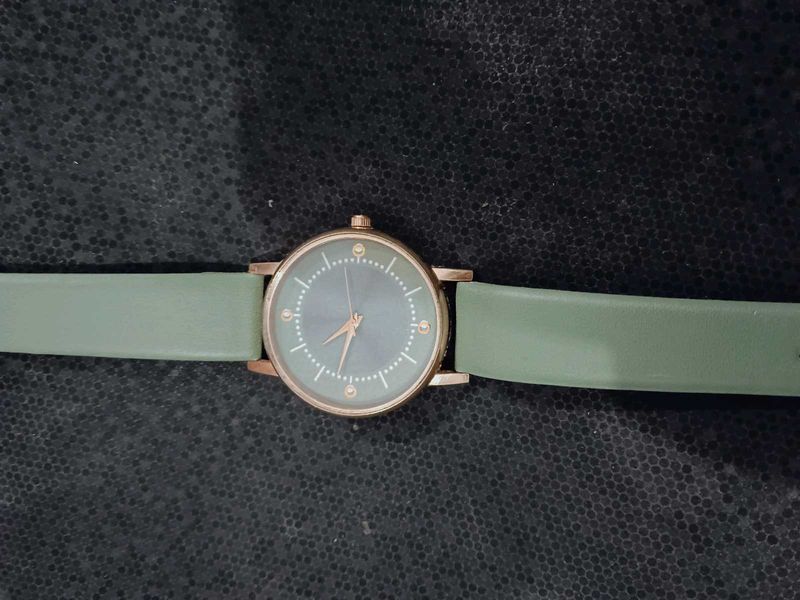 Minimalist Green Leather Watch
