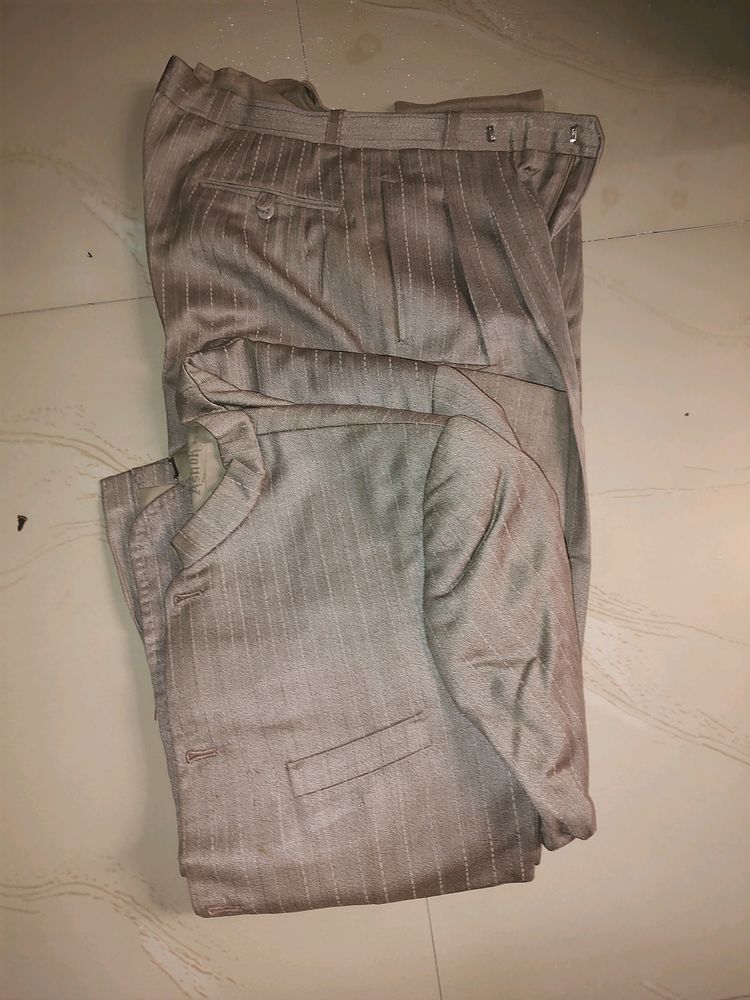 Two Pieces wollen Men Suit