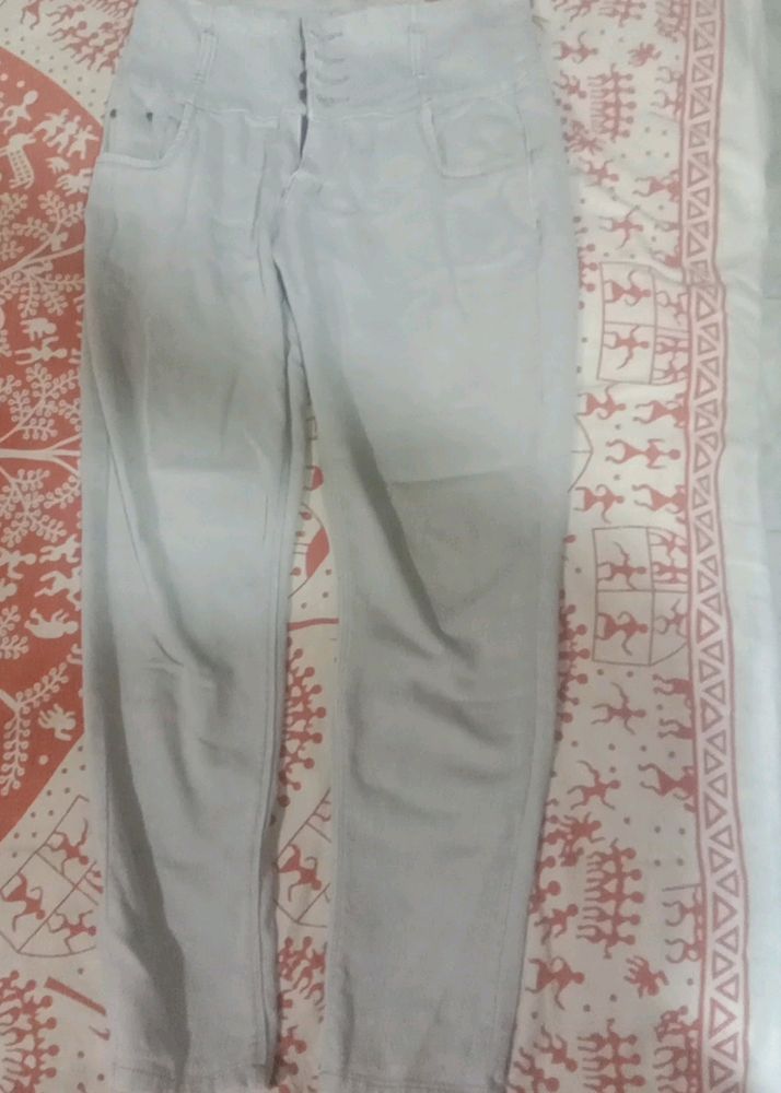Grey Jeans With 4 Buttons High Waist
