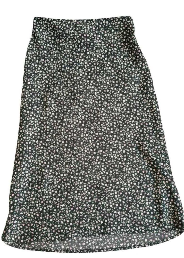H&amp;M Floral print Midi skirt