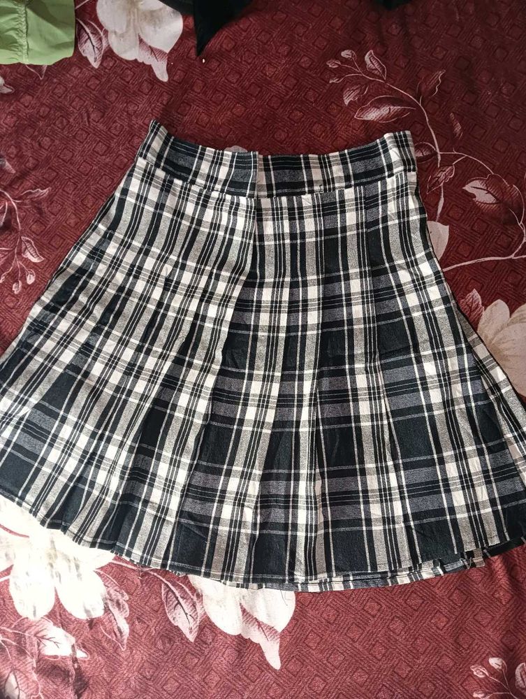 mini check skirt