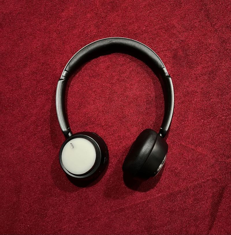 Black over-ear Y2K Headphones-
