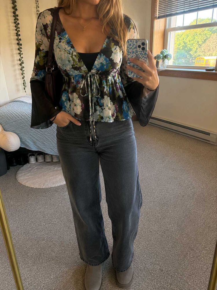 Floral Tie-Front Bell Sleeve Top