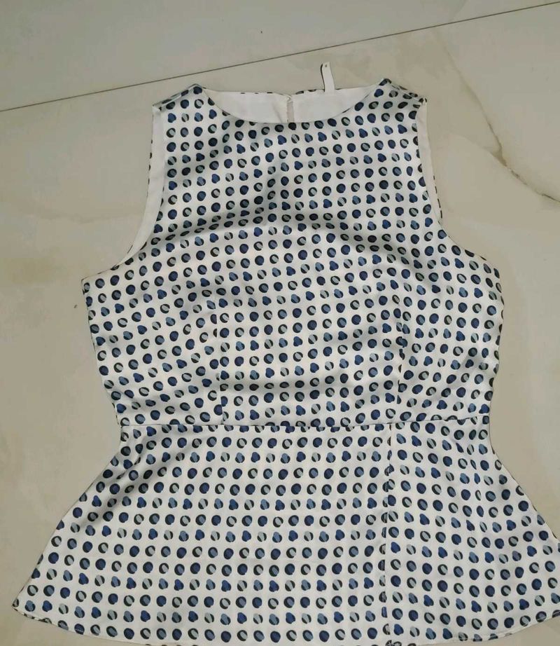 Chic Polka Dot Sleeveless Peplum Top