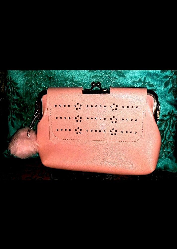 Vintage Kisslock Clutch