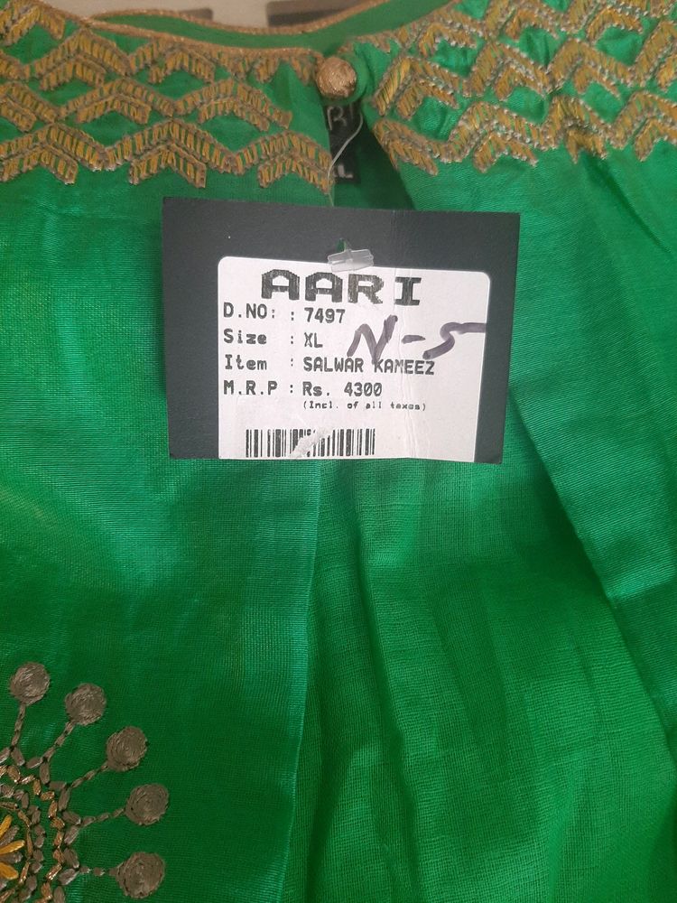 boutique full Flared long touch kurty sets
