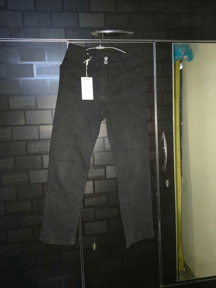 black straight jeans for women