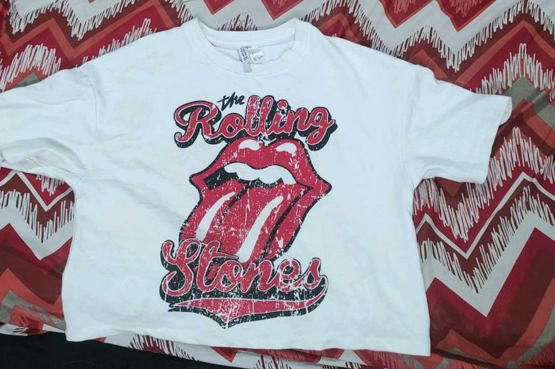 H&amp; M Rolling Stones Graphic Tee Wool Insid