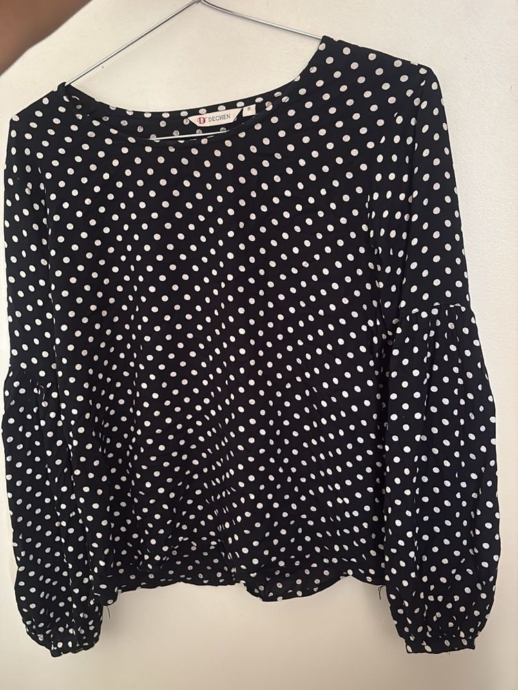 Chic Black Polka Dot Top