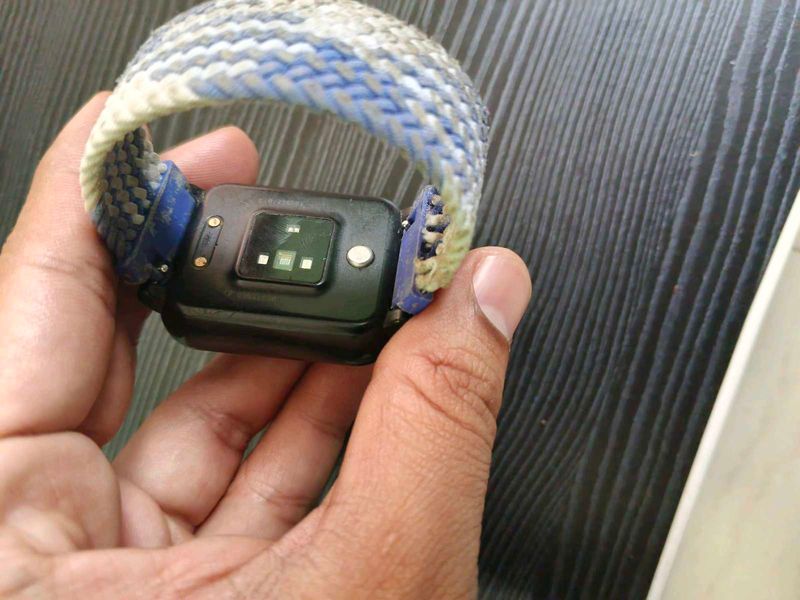 Goqii Vital Smartphone Watch For Kids