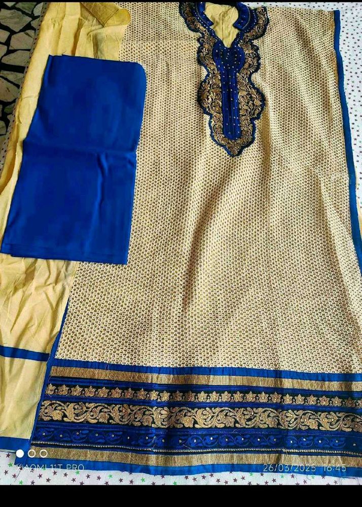 Elegant Kurta Set - Cream &amp; Blue