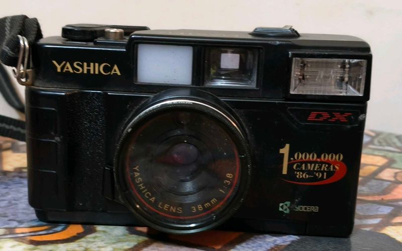 Yashica DX 35mm Film Camera