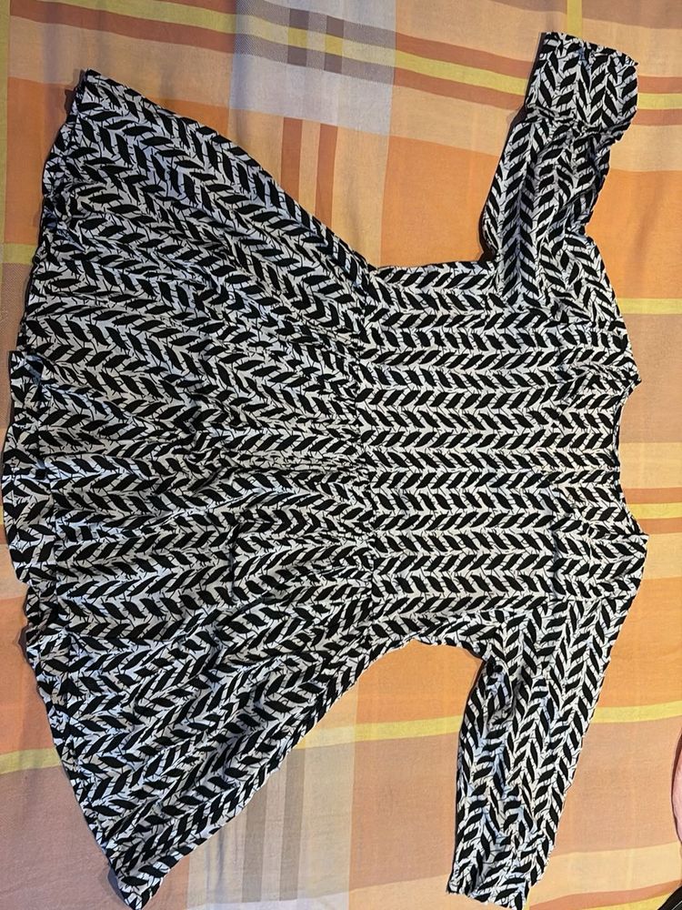 Casual empire top