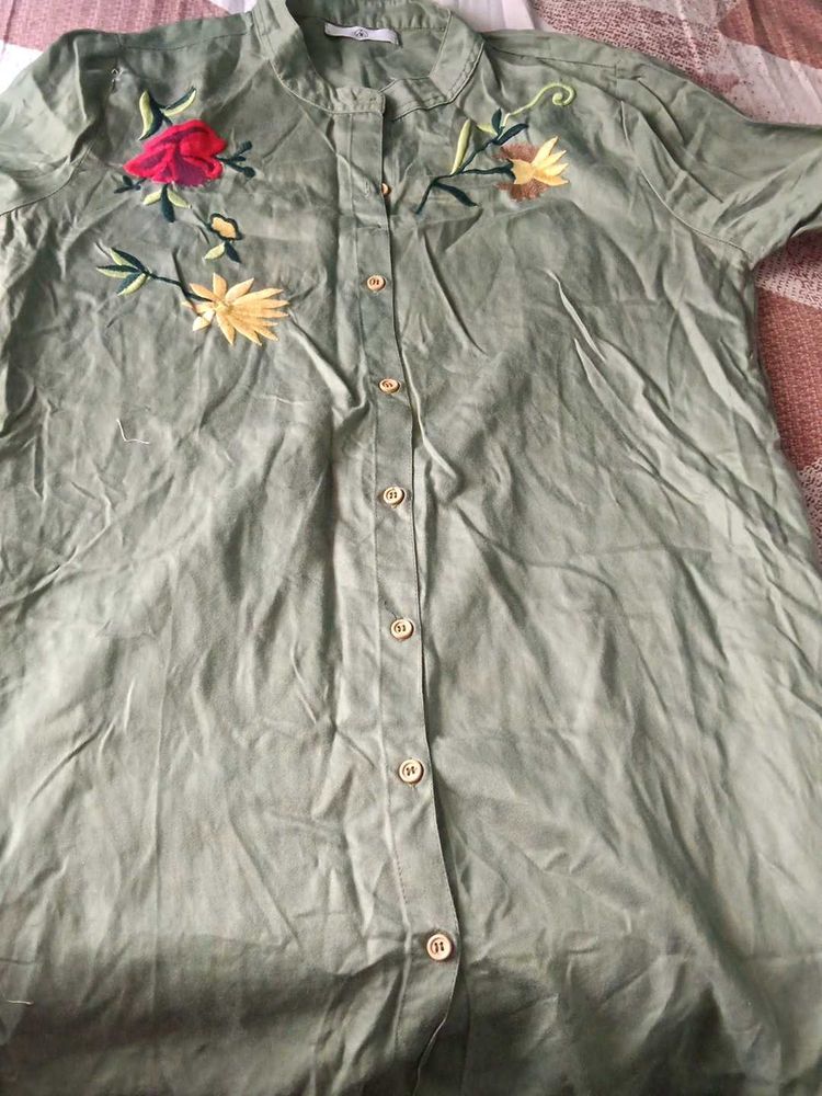Embroidered Green Kurta